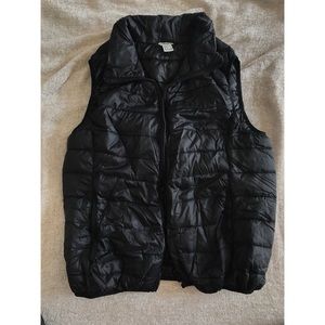 Forever 21 puffer vest